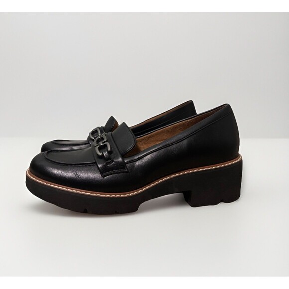 Naturalizer Shoes - Naturalizer Cabana Lug Sole Loafers Navy Faux Leather Silver Buckles Size 7